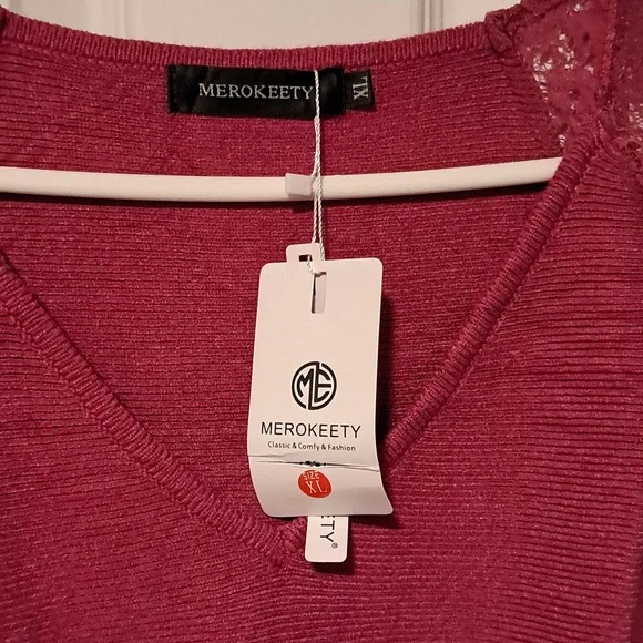 Women's Pink Sweater with Lace Sleeves. Size XL - Picture 2 of 3